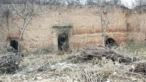 层岩老舅最新爆料,娱乐圈幕后真相大曝光！  第3张