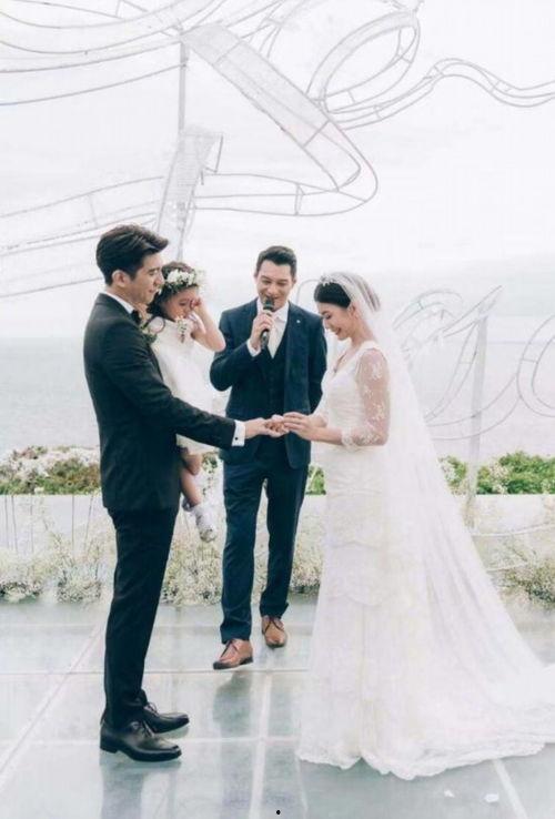 女明星结婚最新爆料视频,浪漫时刻感动无数网友  第2张